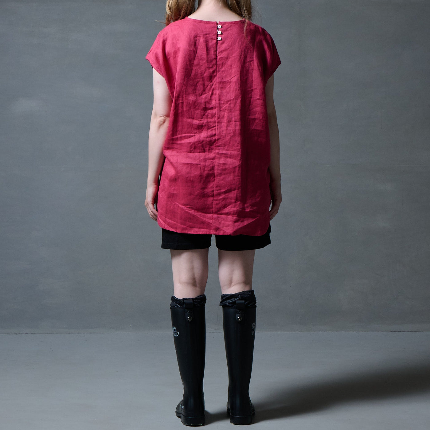 FRENCH SLEEVE TUCK LINEN BLOUSE - モアプラス moreplus